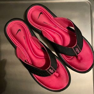 Nike comfort footbed sandals -black/pink size 9